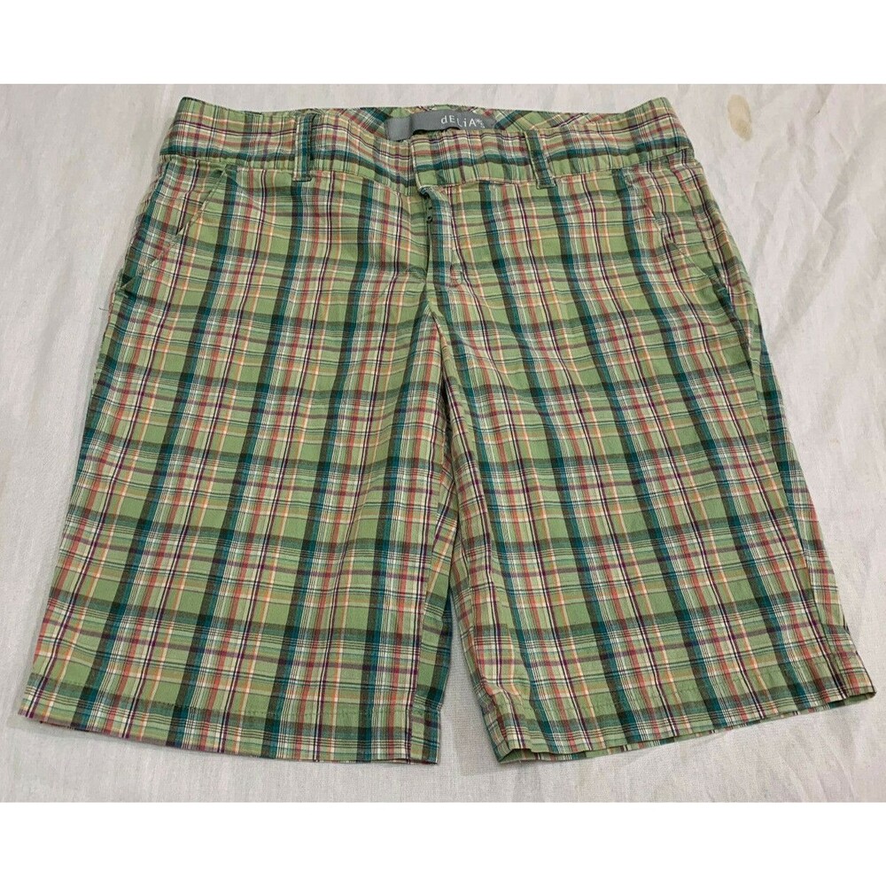 DELIAS WOMENS SHORTS SIZE 7/8